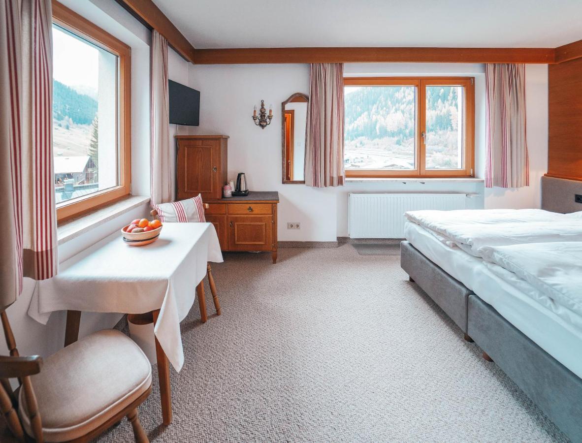 Hotel Garni Almjur ซังคท์อันทอนอัมอาร์ลแบร์ก ภายนอก รูปภาพ