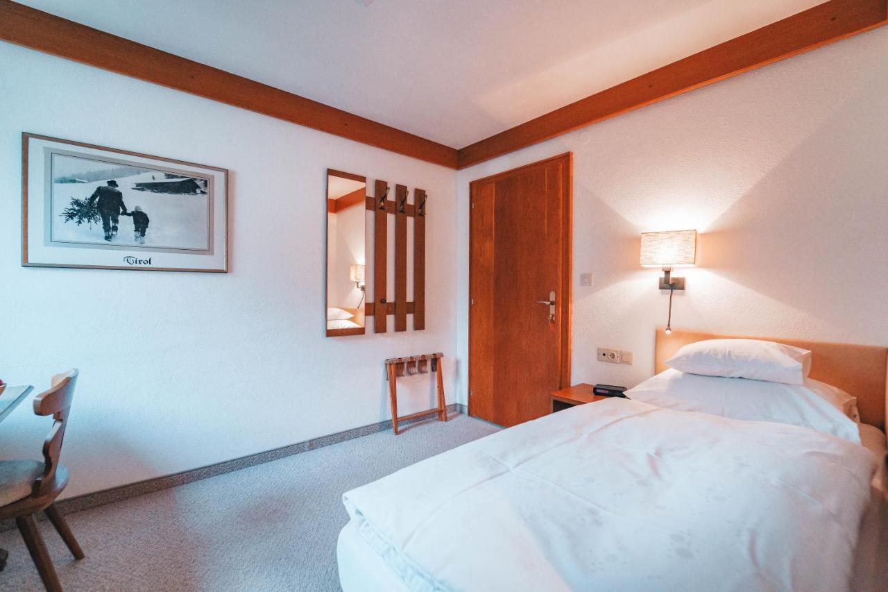 Hotel Garni Almjur ซังคท์อันทอนอัมอาร์ลแบร์ก ภายนอก รูปภาพ
