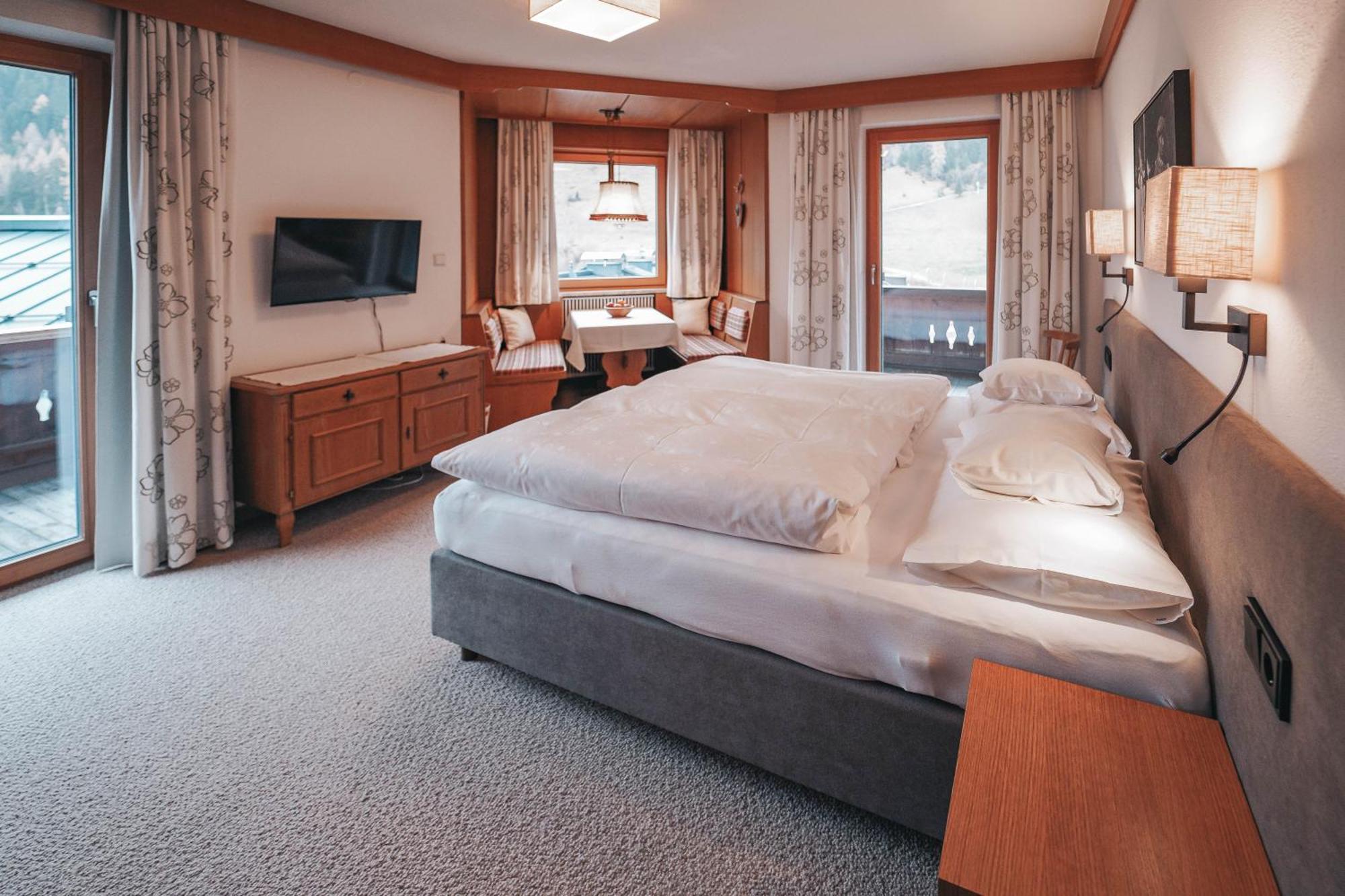 Hotel Garni Almjur ซังคท์อันทอนอัมอาร์ลแบร์ก ภายนอก รูปภาพ