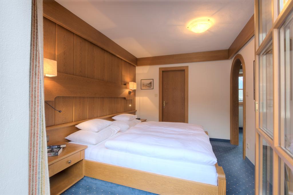 Hotel Garni Almjur ซังคท์อันทอนอัมอาร์ลแบร์ก ภายนอก รูปภาพ