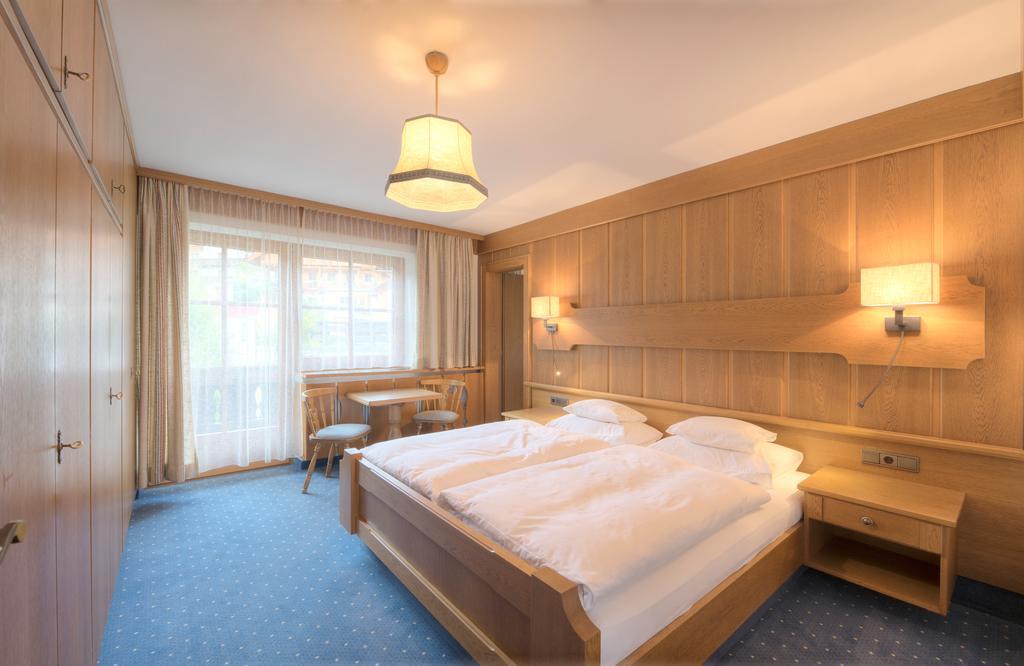 Hotel Garni Almjur ซังคท์อันทอนอัมอาร์ลแบร์ก ภายนอก รูปภาพ